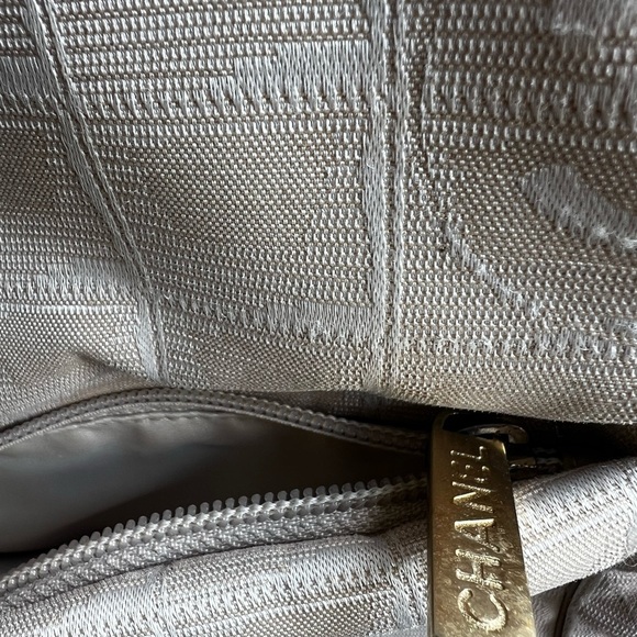 - Chanel Travelline Tote - Picture 12 of 12